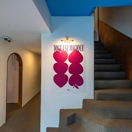 Crashinyongsan Guest House