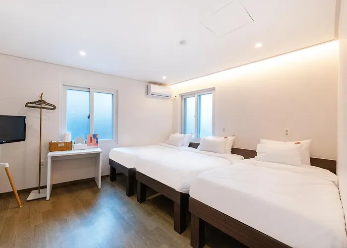 Crashinyongsan Hotel 2*