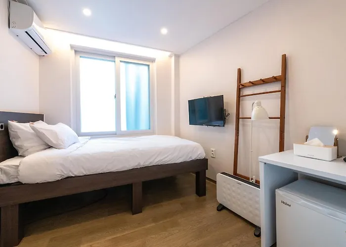 Crashinyongsan Hotel