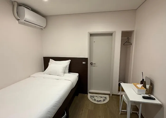 Crashinyongsan Hotel